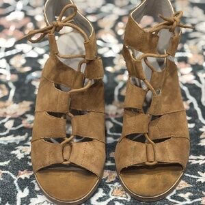 Hinge Boho Leather Open Toe Stacked Sandals - SZ. 9 1/2 M